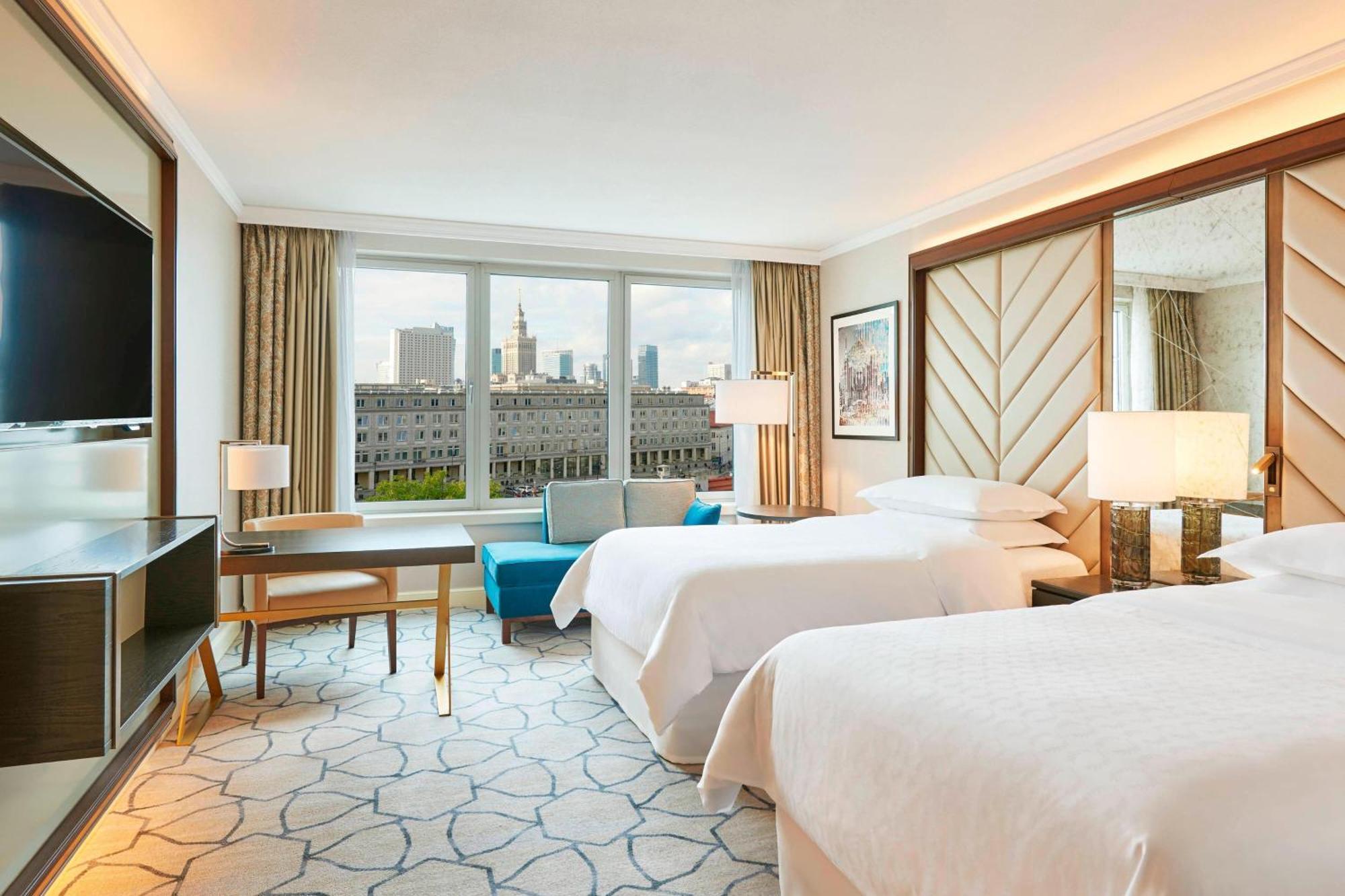 Sheraton Grand Warsaw Exterior photo Deluxe Room